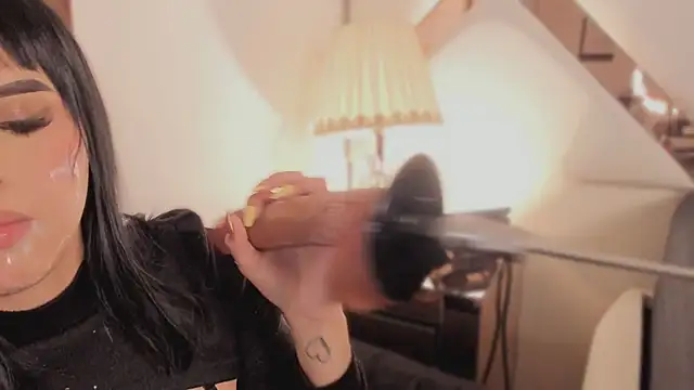 Pokazy przed kamerką – Lily_StClair