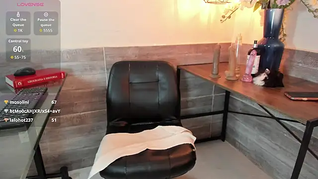 AlinaMorris' Live XXX Chat