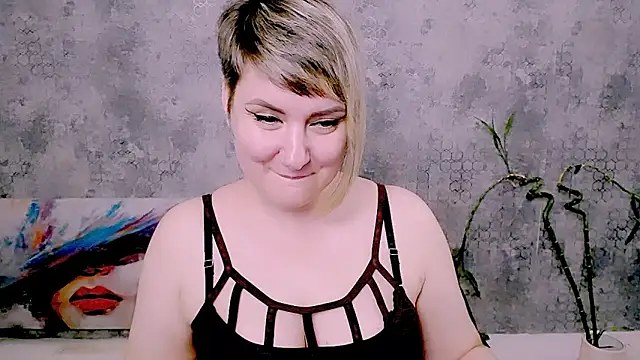 Djullia's Live XXX Chat