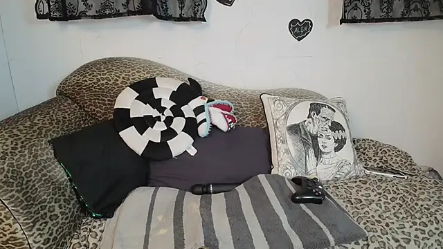 Missy-Dee's Webcam Show