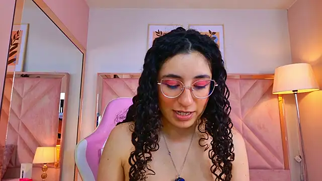 DemiJones_のライブXXXチャット