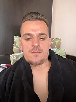 Huge_cock22cm Webcamshow
