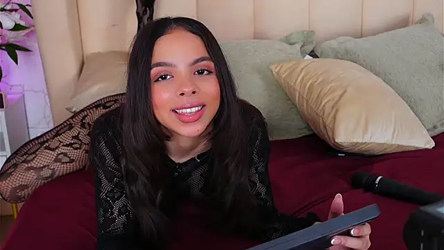 BambiRoses' Webcam Show