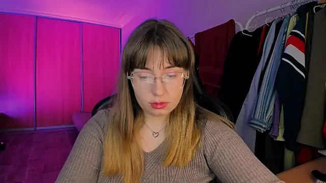 just_fucked777 élő XXX-chatje