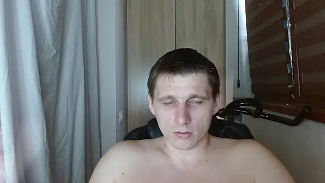 Вебкам-шоу Poliglotjoe1