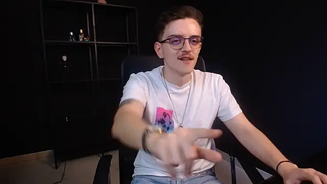 FelixStarkk 网络视讯表演