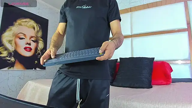 XXX chat uživo modela steffanxxll