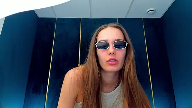 AprilWong's Live XXX Chat
