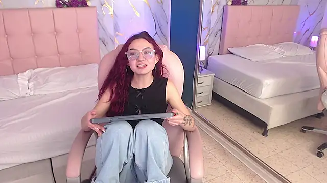 Red_kytty6 Adlı Modelin Canlı XXX Sohbeti