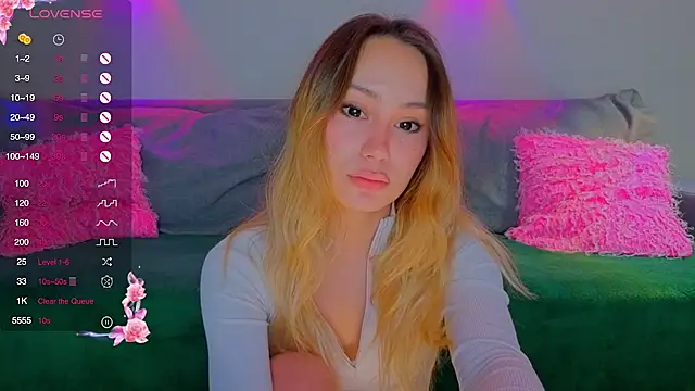 baobei03 Adlı Modelin Canlı XXX Sohbeti