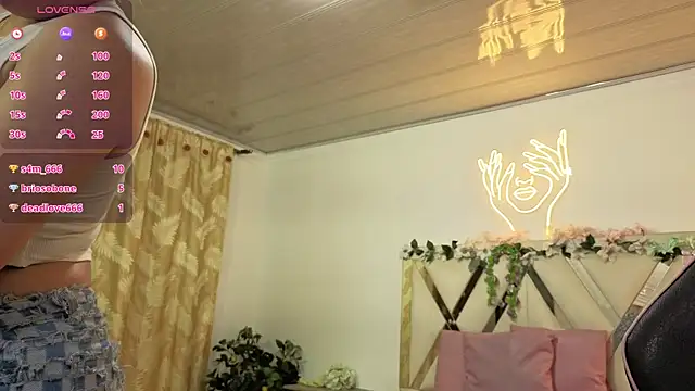 saaya_tay – Naživo XXX chat