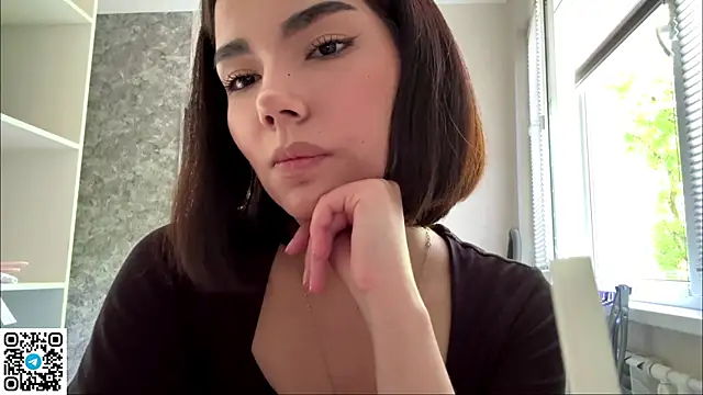 MarylnMonnier Chat XXX live