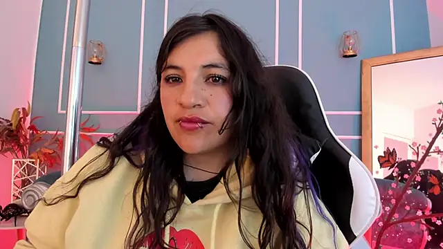 Chat XXX ao vivo de TaraTaylorr