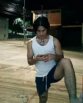 Show modela Mao_mdn na web-kameri