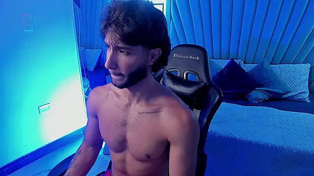 Emmet_CollinsJS' Live XXX Chat