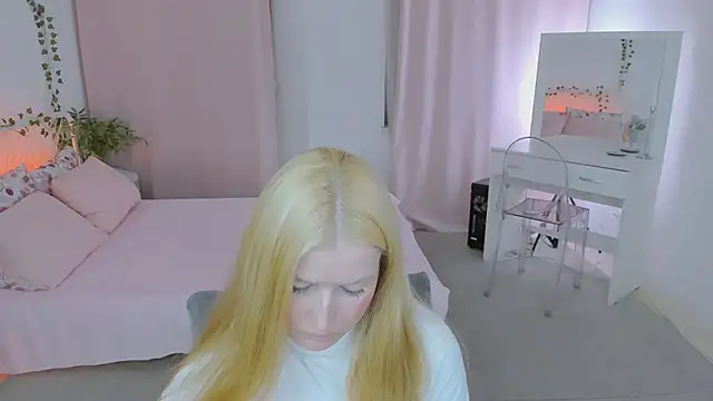 Онлайн чат XXX Laly_Peach