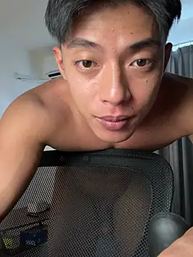 Yooo17 Webcam Show