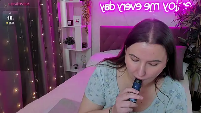 دردشة FeralPeach الجنسية المباشرة