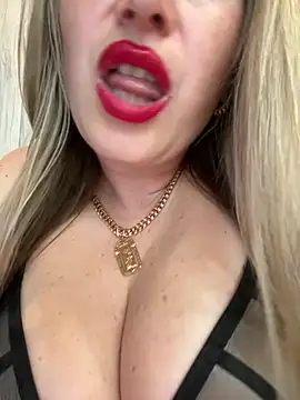 Show modela Kittenforyou na web-kameri