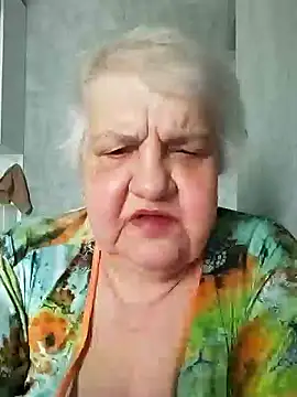 HapinessLovee's Live XXX Chat