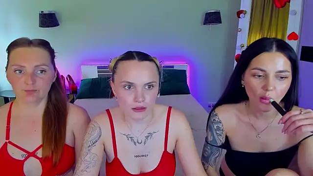 MagicEyess' Live XXX Chat
