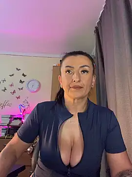 Hotangel75 লাইভ XXX চ্যাট