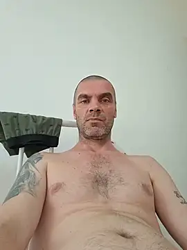 XXX chat uživo modela MASTERBALCANIAN