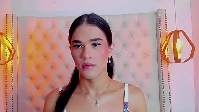 XXX chat uživo modela _ISALITTLESTAR_