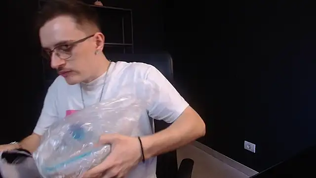 FelixStarkk 现场XXX聊天