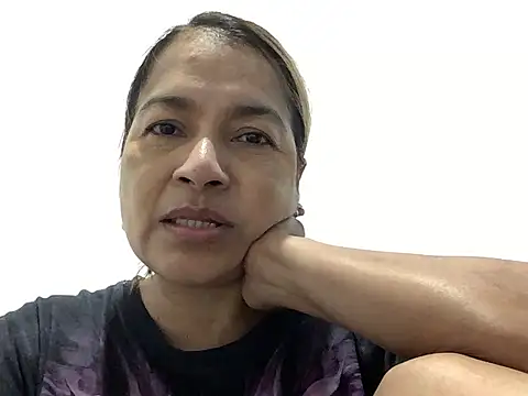 Jlo_69's Live XXX Chat