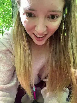 XXX chat uživo modela FayeFlame