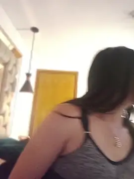Chat XXX en directo de MeelFox