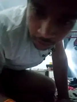 Chat +18 de LatestIngredient43 ao vivo