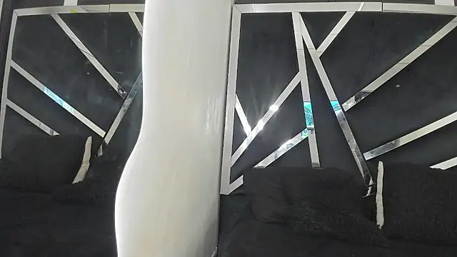 Chat +18 de cristalxht ao vivo