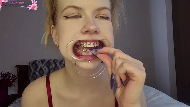 LynetHakes Live XXX Chat