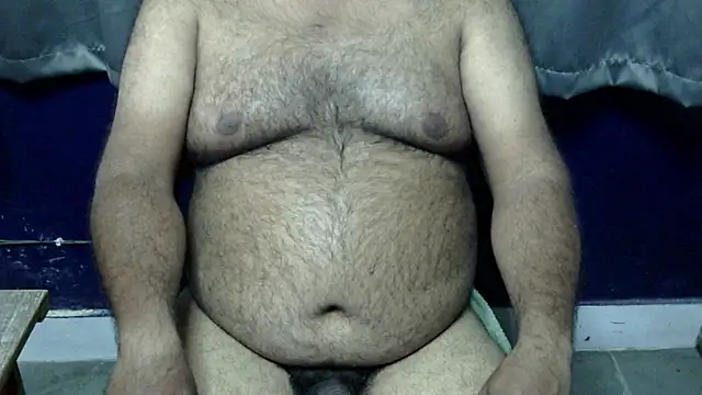 Pokazy przed kamerką – hairysubcub_70