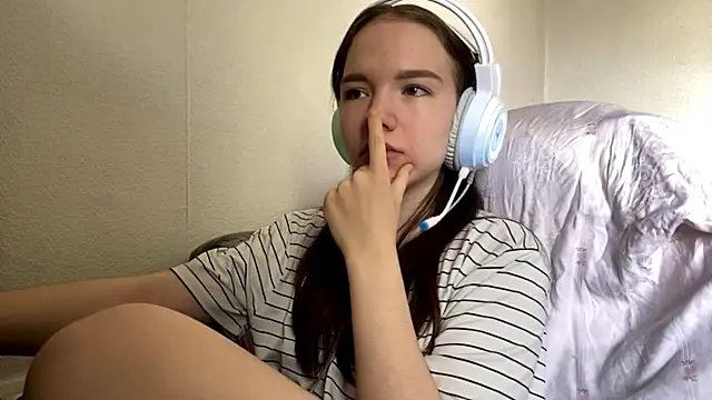 FewerCadren Live XXX chat
