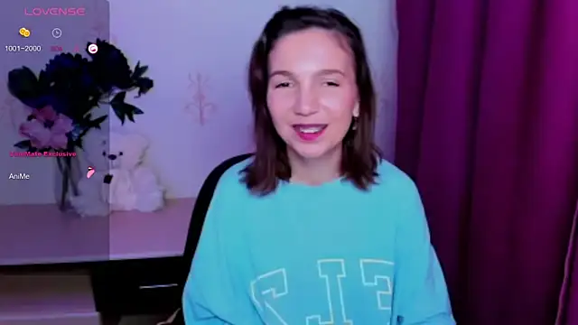 Živý XXX chat KindHazelHere_