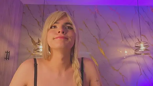 lanadoll20's Webcam Show