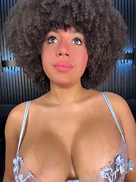 kendall_coxx élő XXX-chatje