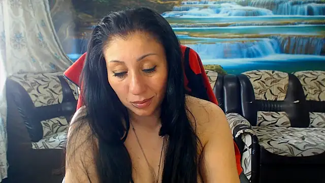 Chat XXX en directo de MoistMady