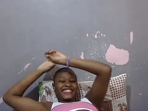Petite_Ebony10's Live XXX Chat
