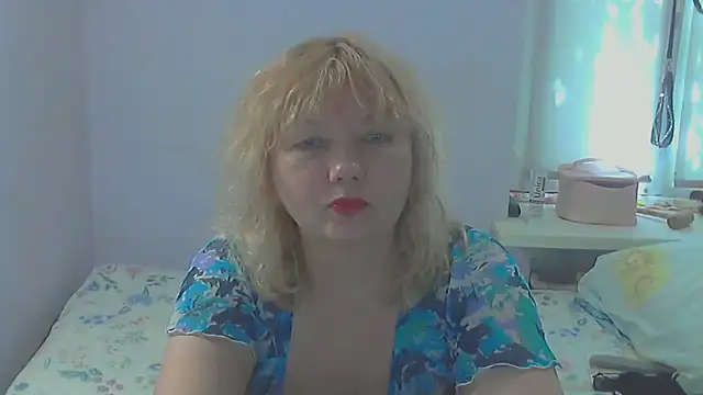Lusi-777's Live XXX Chat