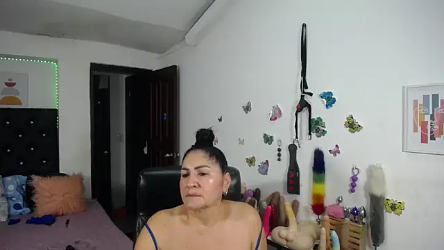 mature_bigboobs10 Chat XXX live