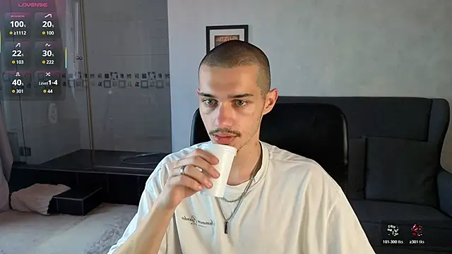 Chat +18 de KaydenDrew ao vivo