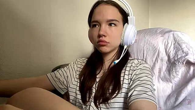 צ'אט XXX בשידור חי של FewerCadre