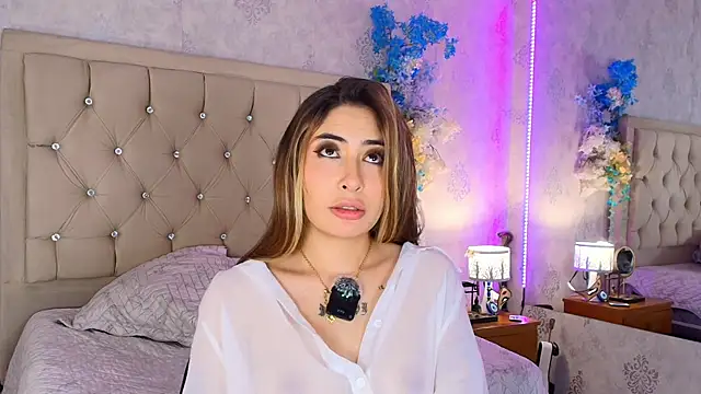 XXX chat uživo modela nini_love01