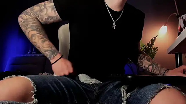 uptomatty Chat XXX live