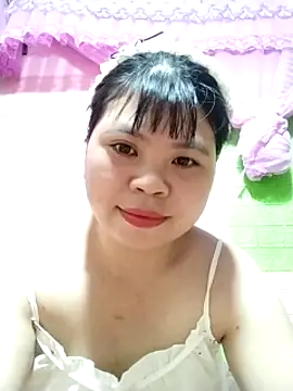 Xuka_lyss Adlı Modelin Canlı XXX Sohbeti
