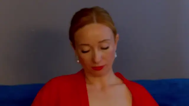 AnneHove Adlı Modelin Canlı XXX Sohbeti